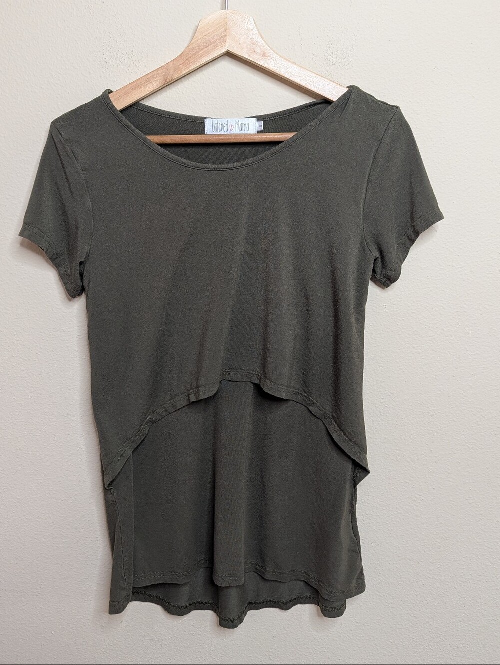 Latched Mama Olive Green Short Sleeve Nursing Top Double Layer Stretchy Small